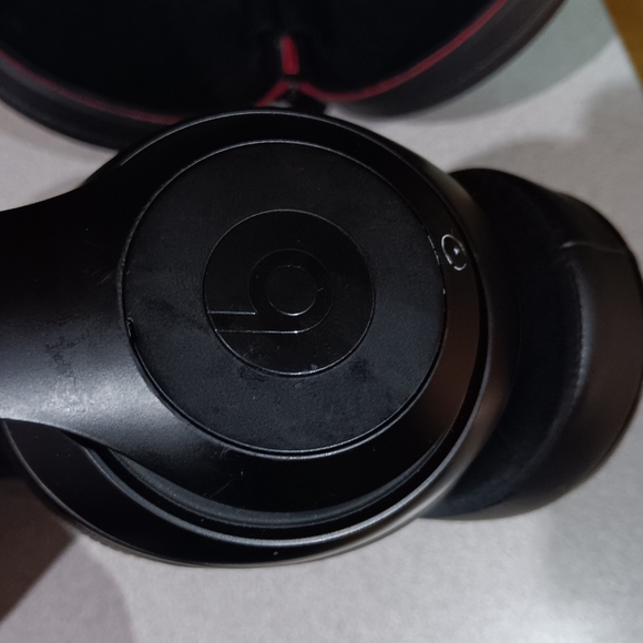 Beats - Picture 4 of 4